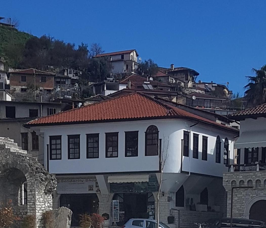 White Villa Berat Esterno foto
